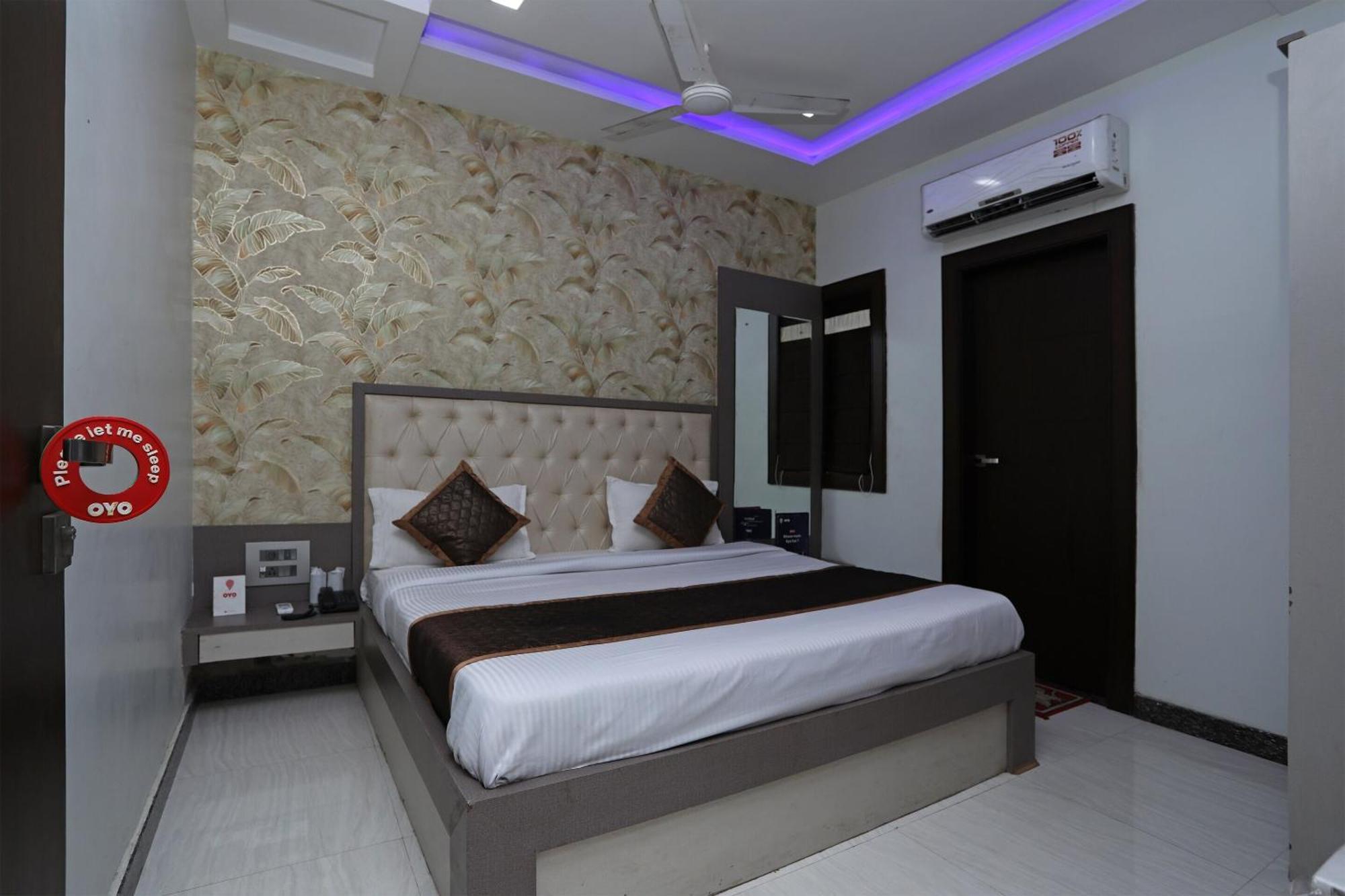 Oyo Hotel Vaishnavi Heritage Inn Agra  Esterno foto